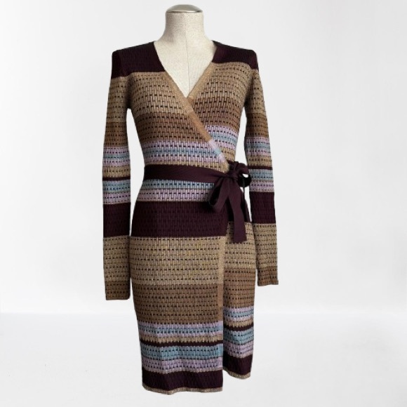 Diane Von Furstenberg Metallic Wrap-around dress Size S is available for  purchase on au PAY Market - Imported Goods Online Store Co.Ltd. | au PAY  Market - Online Shopping Site